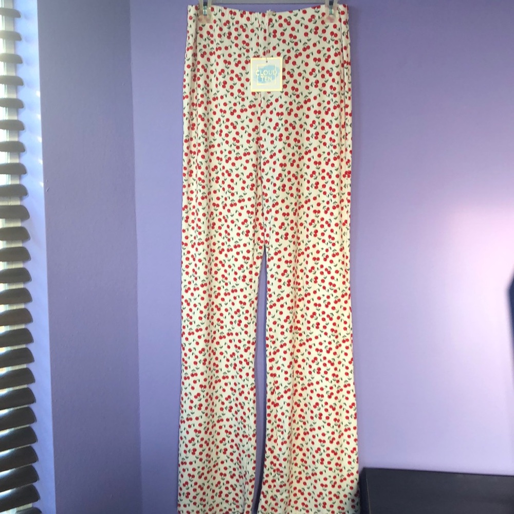 NWT Super soft tee material pants